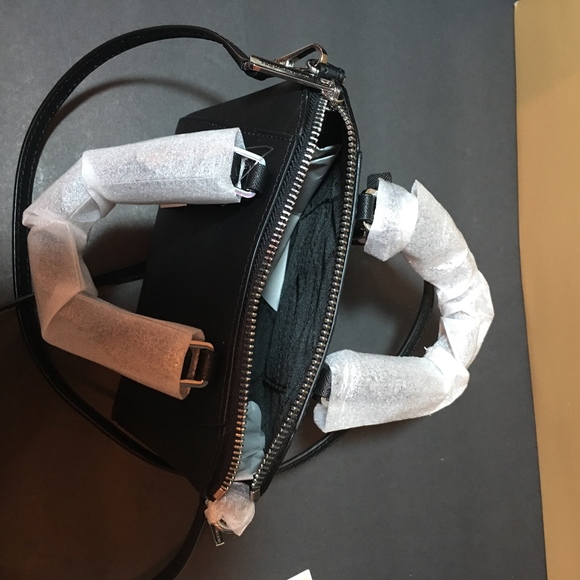 MICHAEL KORS MINI CROSSBODY - BLACK/SILVER - CUTE! - Picture 7 of 8